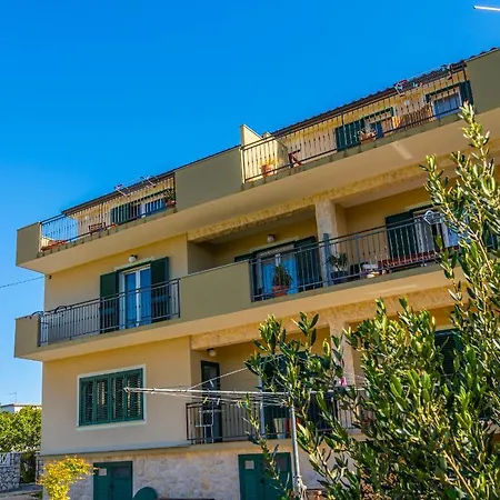 Charming Tale Modun19 * Pirovac