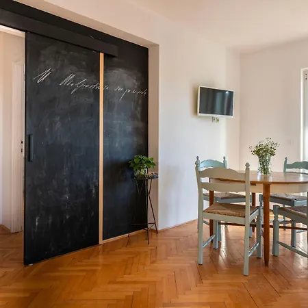 Charming Tale Modun19 Pirovac